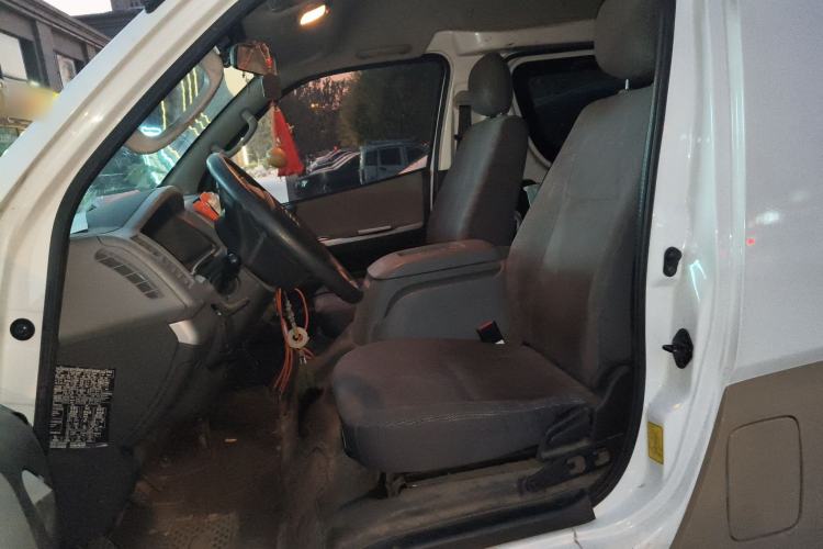 Used Foton Scenic G7 2021 2.4L Gasoline Commercial Version Long Wheelbase High Roof 4-Seater Van – 4K22D4M