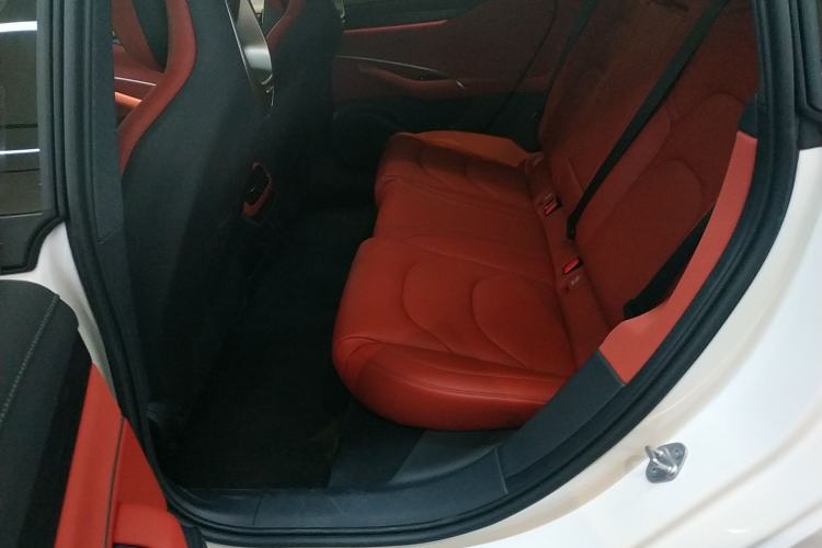 Used Xiaomi Auto SU7 2024 Rear-Drive Long-Range Intelligent Driving Version
