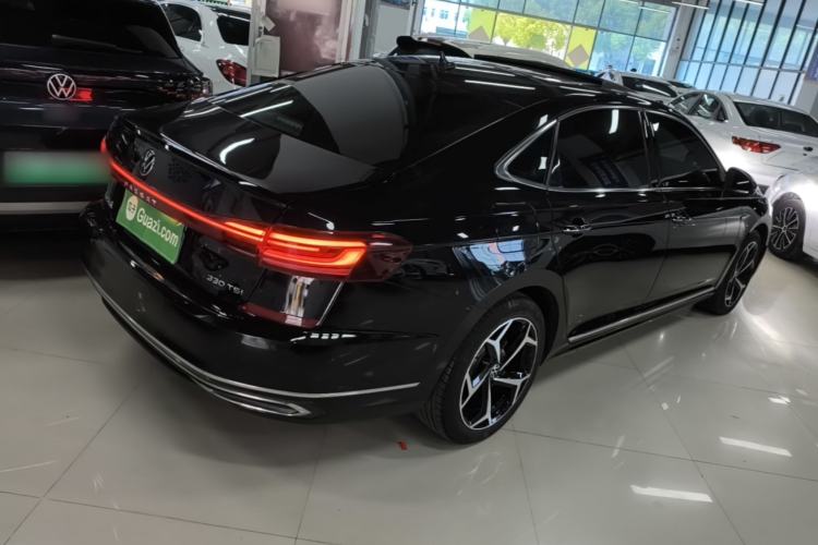 Used Volkswagen Passat 2023 330TSI Starry Luxury Edition
