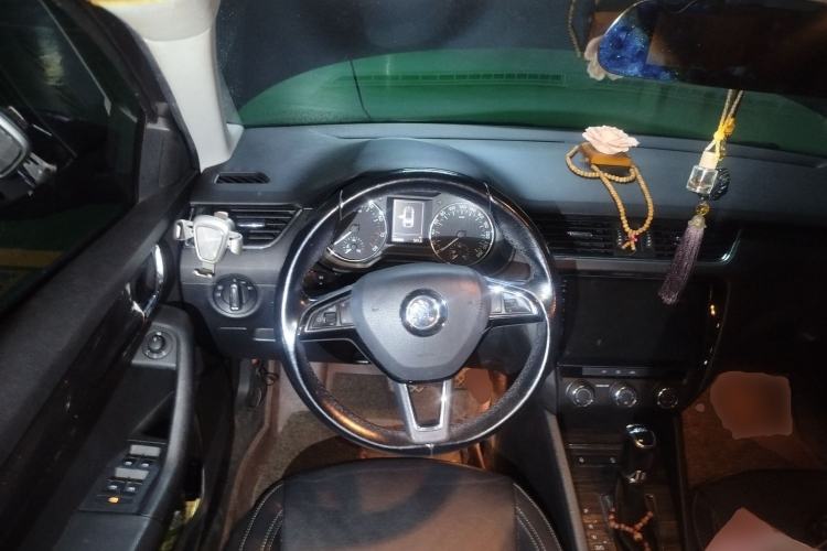 Used Skoda Octavia 2017 TSI280 DSG Smart Drive Edition
