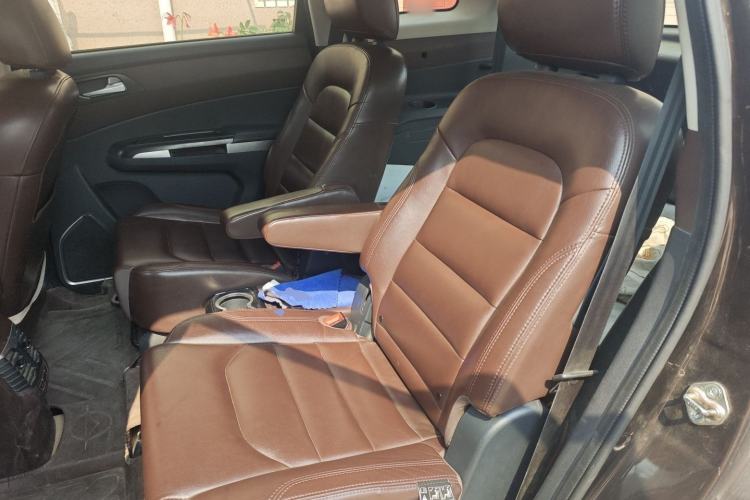 Used Haima V70 2016 2.0L Manual - Enjoyment Version 6 Seats