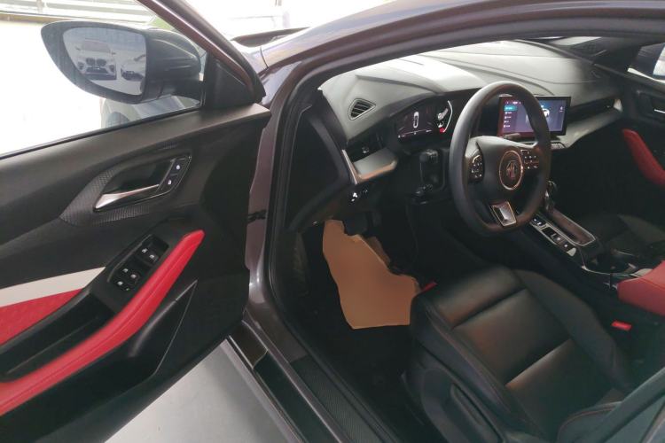 Used MG 5 2022 180 DVVT CVT Youth Luxury Edition
