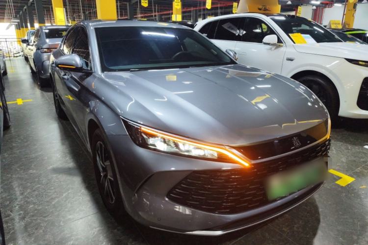 Used BYD Qin L 2024 DM-i 120KM Beyond Model Front Right 45 Deg