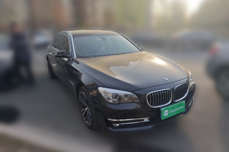 Used BMW 7 Series 2014 730Li Premium Edition Front Right 45 Deg