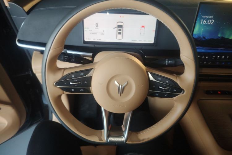 Used VOYAH Dream 2025 PHEV Four-Wheel-Drive Flagship Kunpeng Edition
