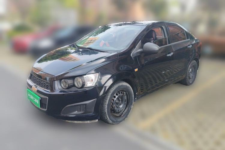 Used Chevrolet Aveo Sonic 2011 Sedan 1.4L MT SL