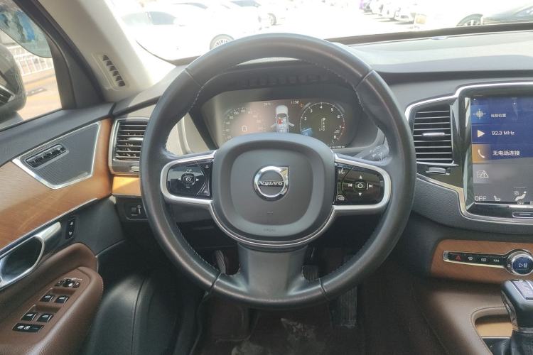 Used Volvo XC90 2020 Facelifted T6 Zhiyi Luxury 7-Seater
