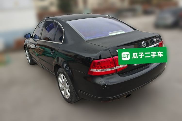 Used Volkswagen Passat 2009 2.0L MFI Manual Luxury Edition