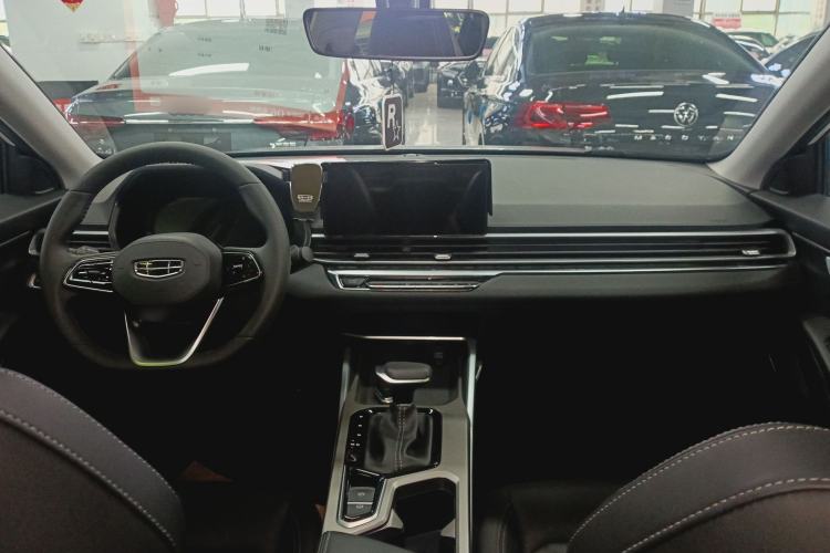 Used Geely Auto Emgrand 2022 4th Generation 1.5L CVT Luxury Model