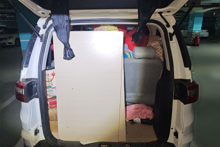 Used HYOSOW H3 2016 H3F 1.5L Manual Prestige Edition Trunk