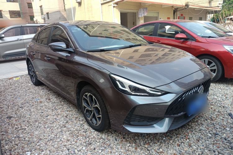 Used MG 5 2021 Revised Version 180 DVVT CVT Youth Luxury Edition Exterior 1