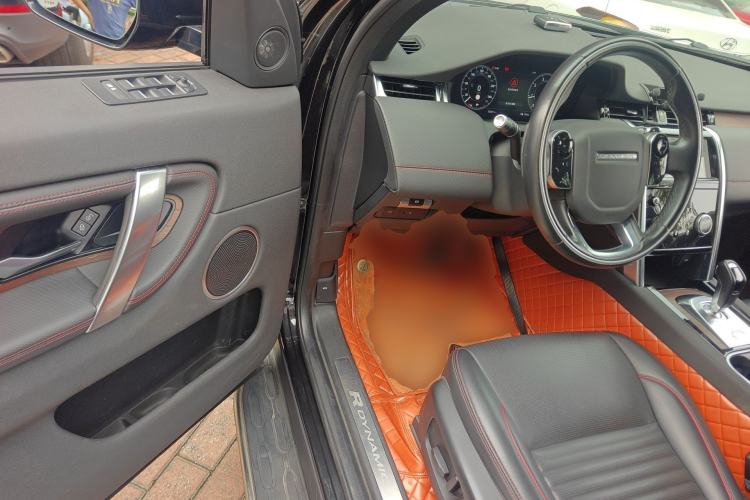 Used Land Rover Discovery Sport 2020 249 PS R-Dynamic Performance Edition Driver Seat