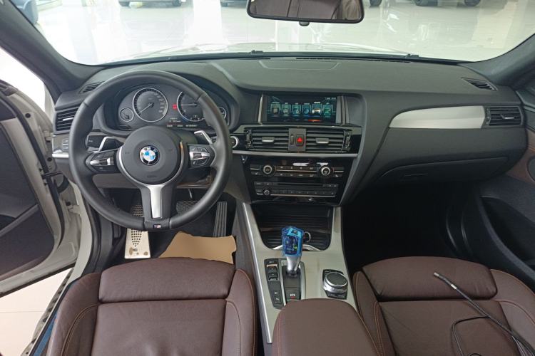 Used BMW X4 2016 xDrive20i M Sport Edition Center Console