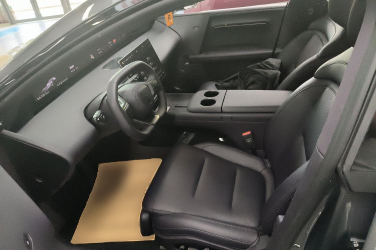 Used Avatr 06 2025 Max Extended-Range Edition