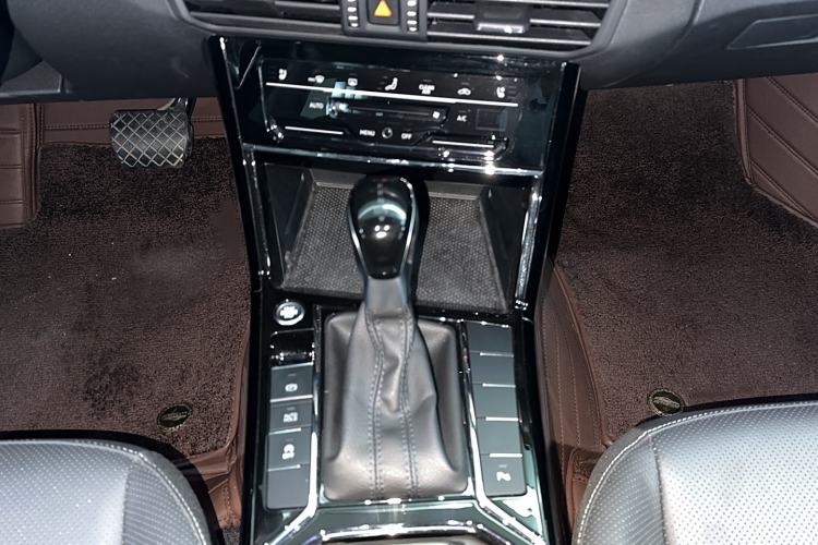 Used Volkswagen Passat 2024 330TSI Starry Elite Edition