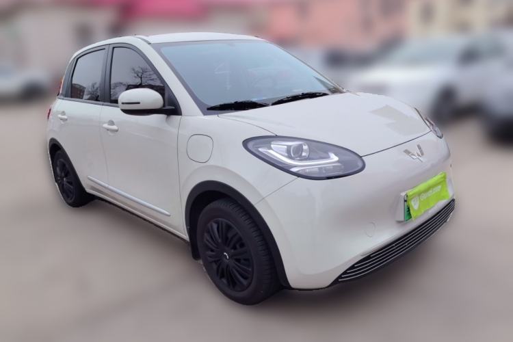 Used Wuling Bingo 2024 203km Light Edition Front Right 45 Deg