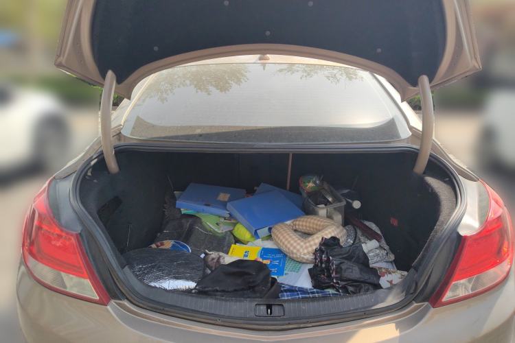 Used Buick Regal 2009 2.0L Elite Edition Trunk