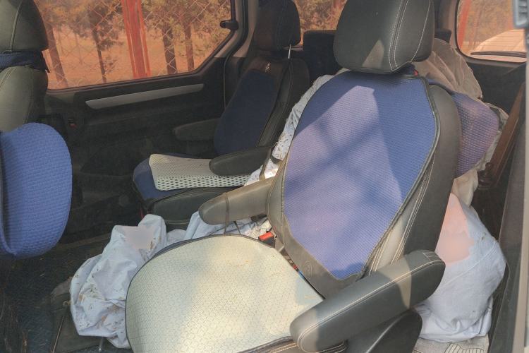 Used SAIC MAXUS G10 2016 2.0T Automatic Elite Edition
