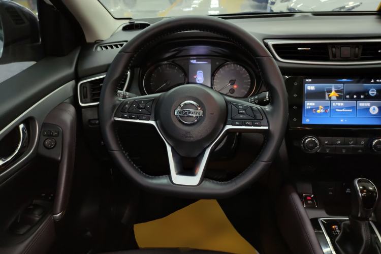 Used Nissan Qashqai 2019 2.0L CVT Luxury Edition Steering Wheel
