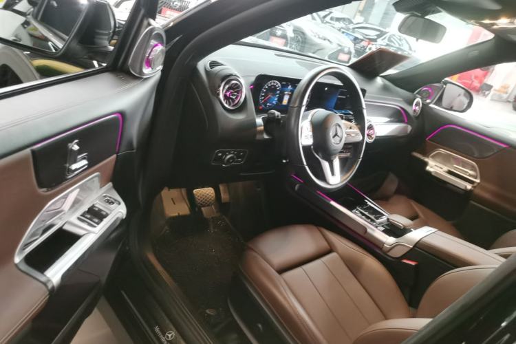 Used Mercedes-Benz GLB 2021 GLB 200 Dynamic Edition Driver Seat