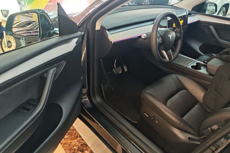 Used Tesla Model Y 2024 Rear-Wheel-Drive Version Driver Seat