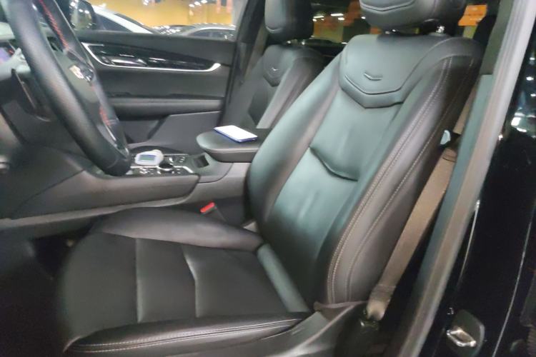 Used Cadillac XT6 2021 2.0T 7-Seater Four-Wheel Drive Luxury Version
