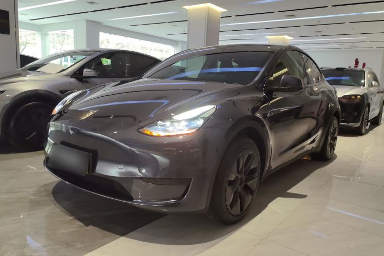 Used Tesla Model Y 2024 Rear-Wheel-Drive Version