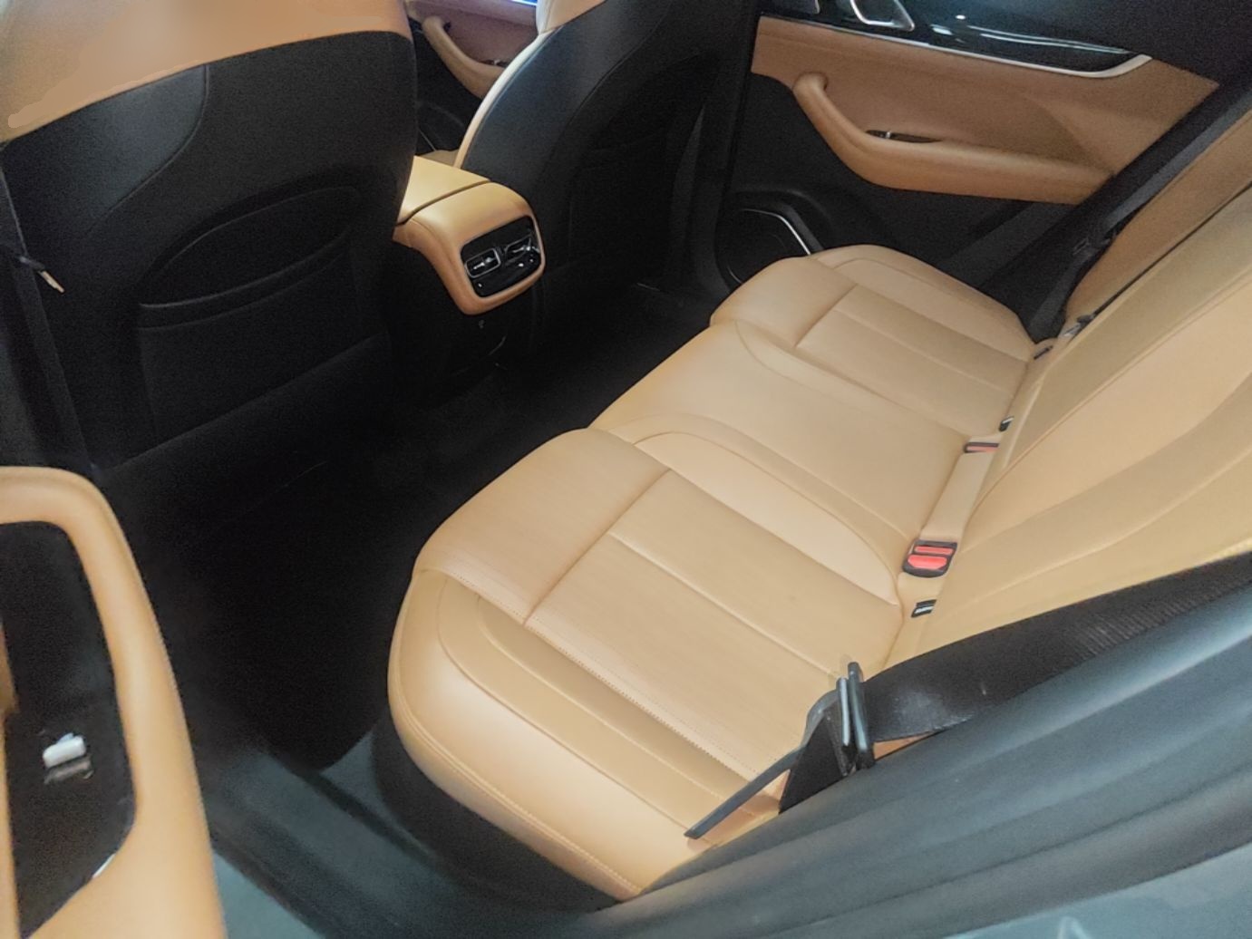 Geely Auto FX11 2025 4th Generation 1.5TD DCT Jinxiu — снимка 20