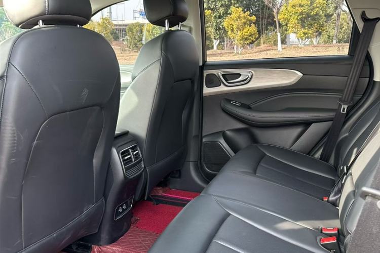 Used Roewe RX5 2023 PLUS 330TGI Automatic Trendsetting Smart Edition Exterior 8