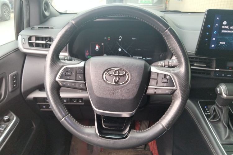 Used Toyota SIENNA 2021 2.5L Hybrid Platinum Edition Steering Wheel