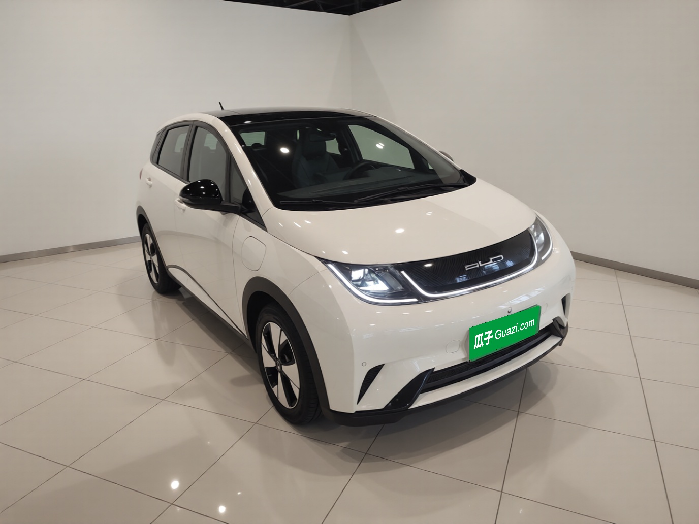 BYD Dolphin 2023 420 km Fashion Edition — снимка 3