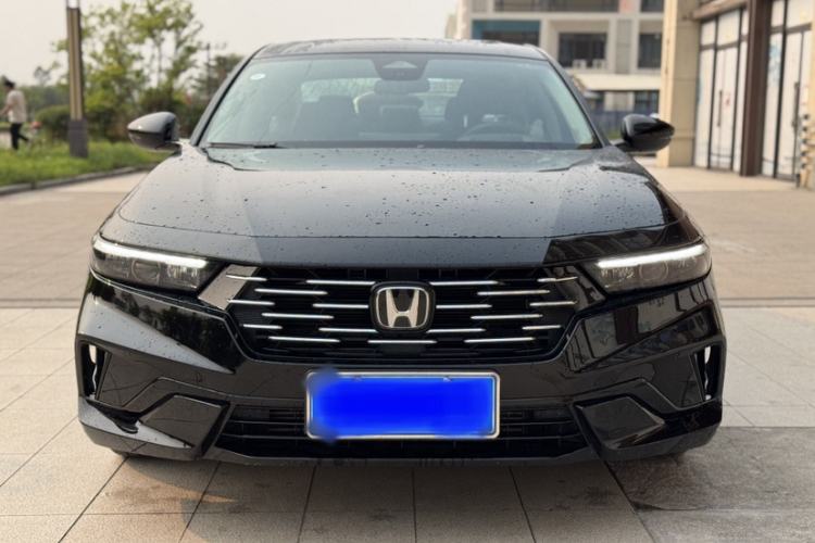 Used Honda Accord 2025 Sport Series 260TURBO Luxury Edition Exterior 6