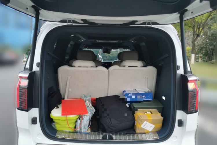 Used Zeekr 009 2022 WE Edition
