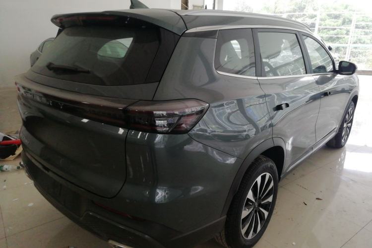 Used Chery Tiggo 8 PLUS 2025 290TGDI DCT Prestige 5-Seater
