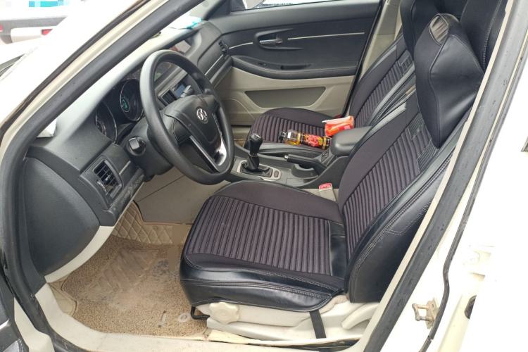 Used BAIC Senova D50 2014 1.5L manual standard version