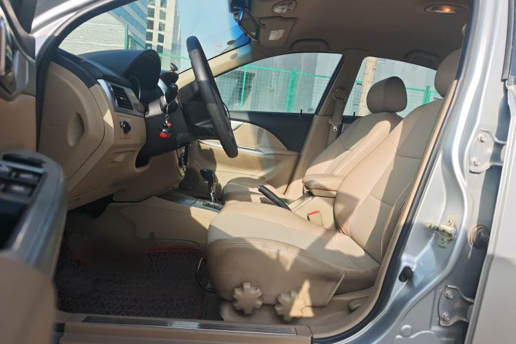 Used Buick Excelle 2013 1.5L Automatic Classic Model
