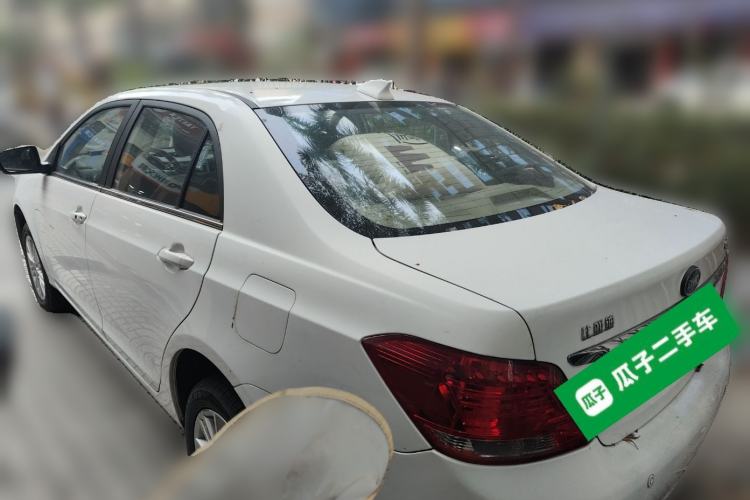 Used BYD e5 2018 450 Smart Connect Deluxe Edition