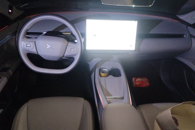 Used XPeng MONA M03 2025 502 Long-Range Max Center Console