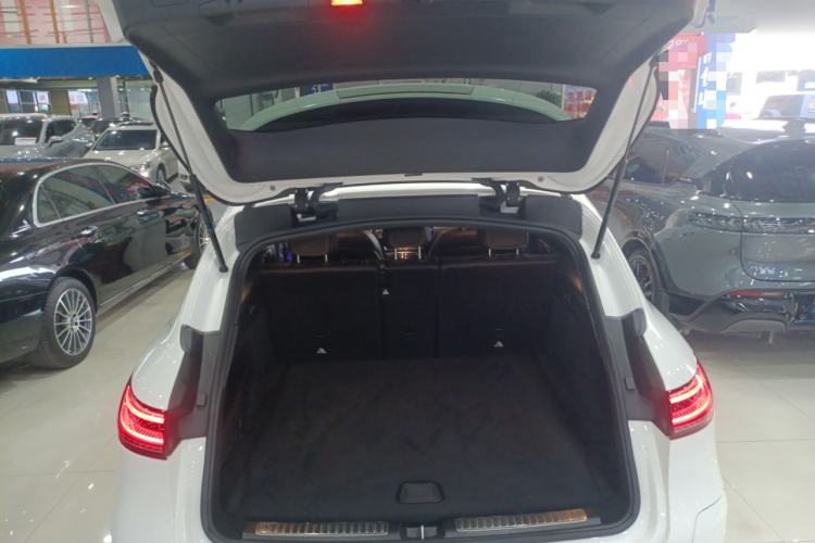 Used Mercedes-Benz EQC 2021 EQC 350 4MATIC Trunk