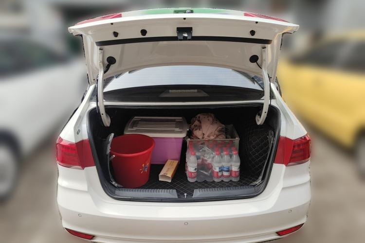 Used Volkswagen Santana 2018 1.5L Automatic Comfort Edition Trunk