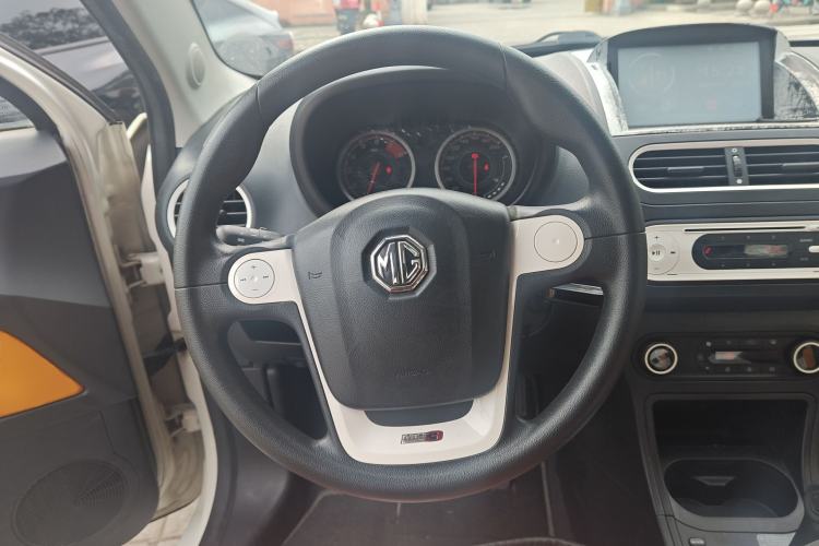 Used MG 3SW 2015 1.5L AMT Elite Model
