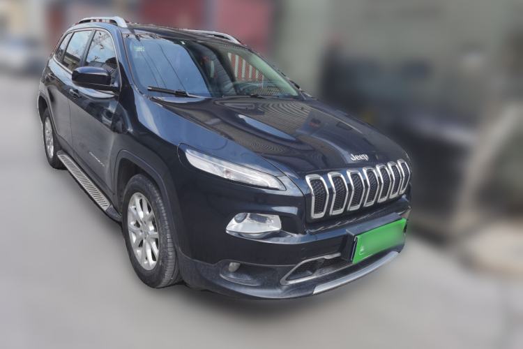 Used Jeep Cherokee 2017 2.0L Superior Edition