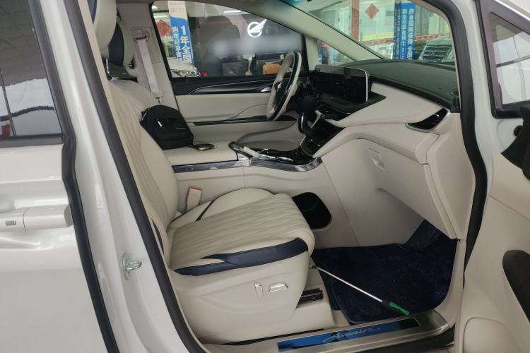 Used Buick GL8 2023 ES Lu Zun Comfort Model
