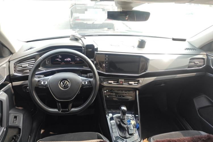 Used Volkswagen Tayron 2020 330TSI Two-Wheel Drive Luxury Connected Pro Edition Interior 2