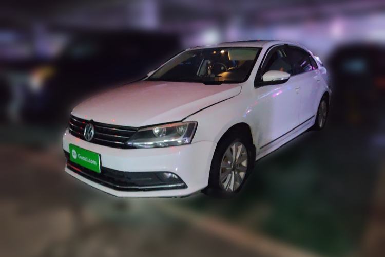 Used Volkswagen Sagitar 2015 1.6L Manual Comfort Model