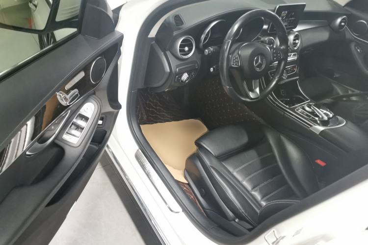 Used Mercedes-Benz C-Class 2015 Facelift C 200 L