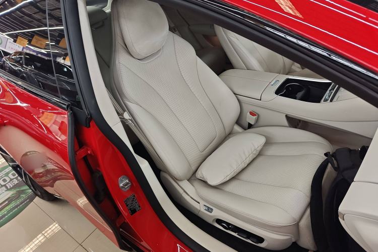 Used Hima Luxeed S7 2025 785 km Ultra