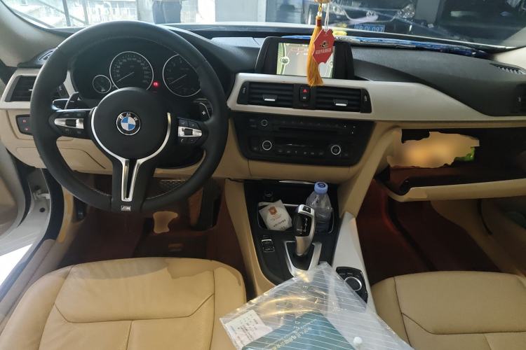 Used BMW 3 Series GT 2014 320i Leading Model
