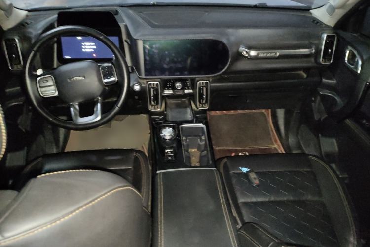 Used Haval DARGO 2022 2.0T DCT 4x4 Chinese Rural Dog Edition Center Console