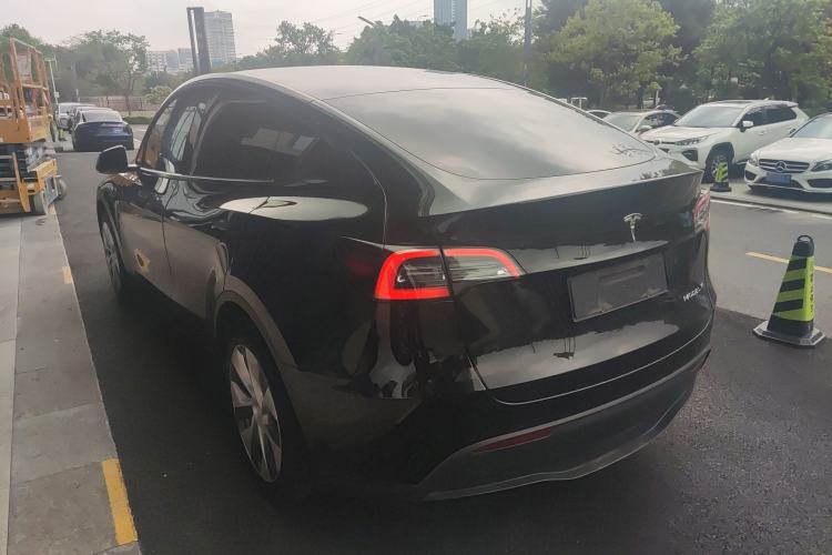 Used Tesla Model Y 2022 Rear-Wheel-Drive Version